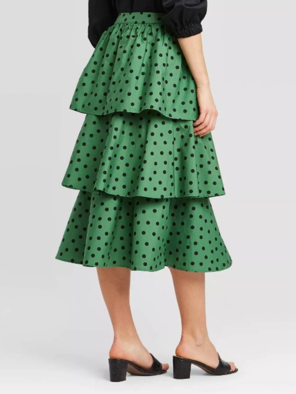 NWT- Who What Wear sz.4 Fling Dot Midi Skirt
